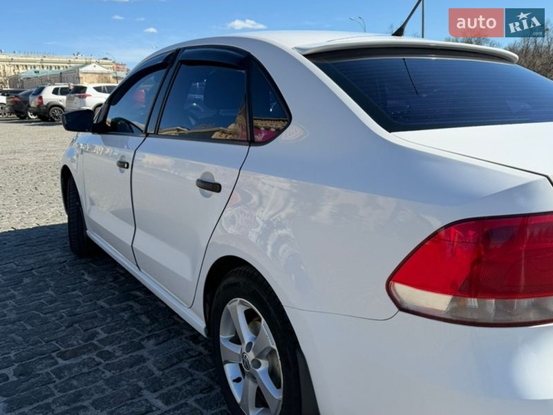 Седан Volkswagen Polo 2012 в Харькове