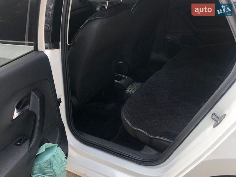 Седан Volkswagen Polo 2019 в Чернигове