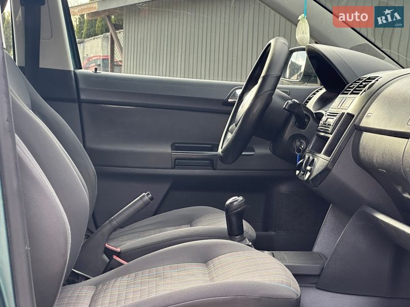 Хэтчбек Volkswagen Polo 2006 в Дрогобыче