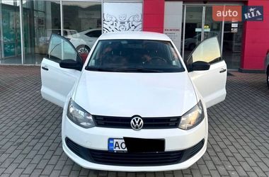 Седан Volkswagen Polo 2012 в Хусте