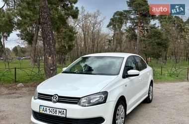 Седан Volkswagen Polo 2011 в Києві