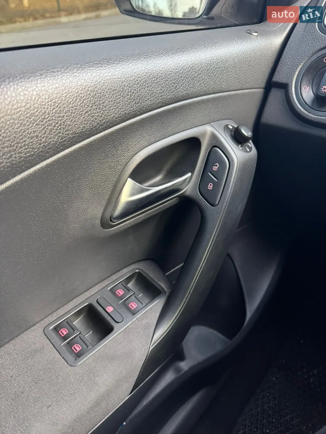 2010 Volkswagen Polo - мініатюра 7