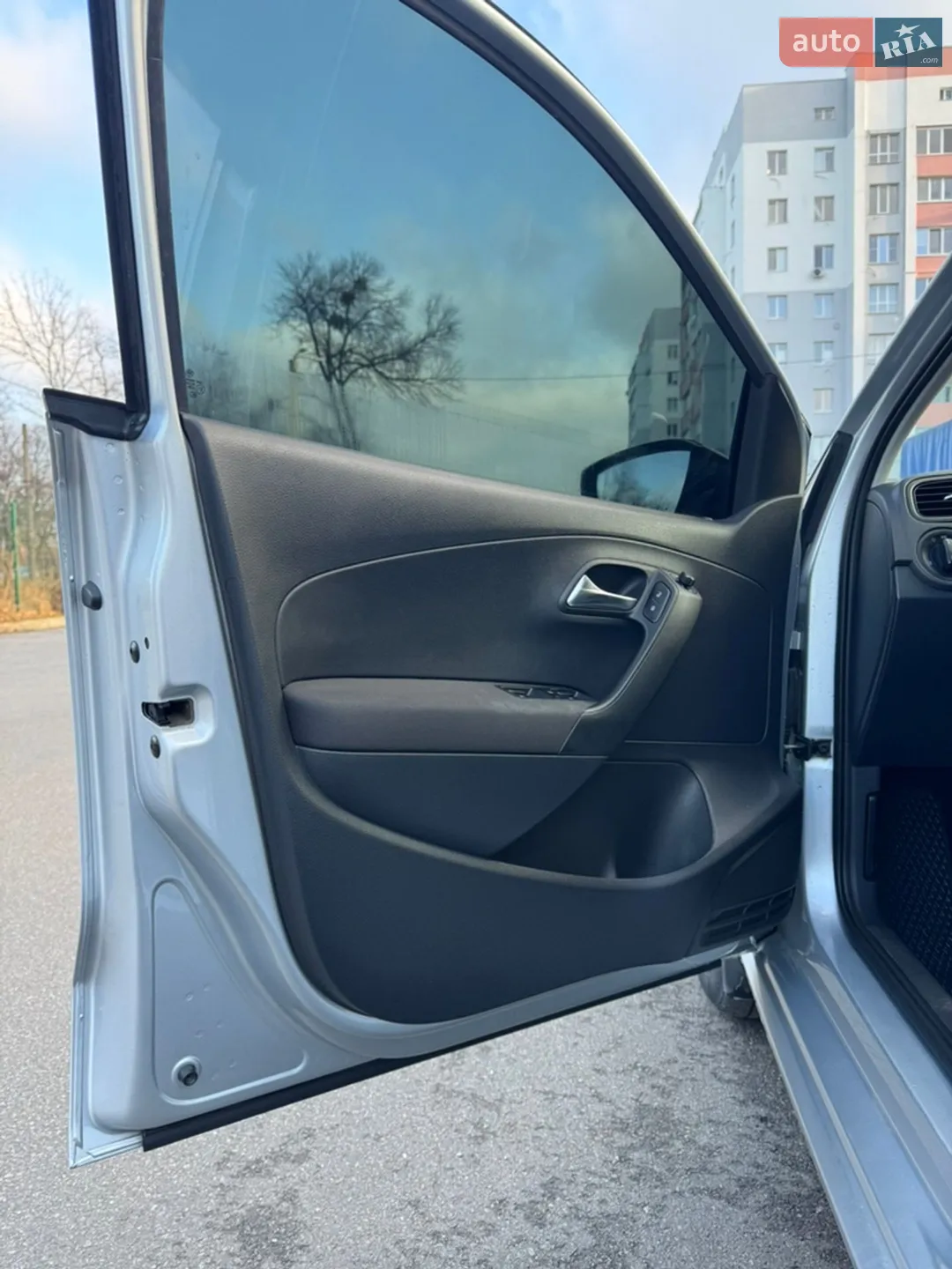 2010 Volkswagen Polo - мініатюра 15