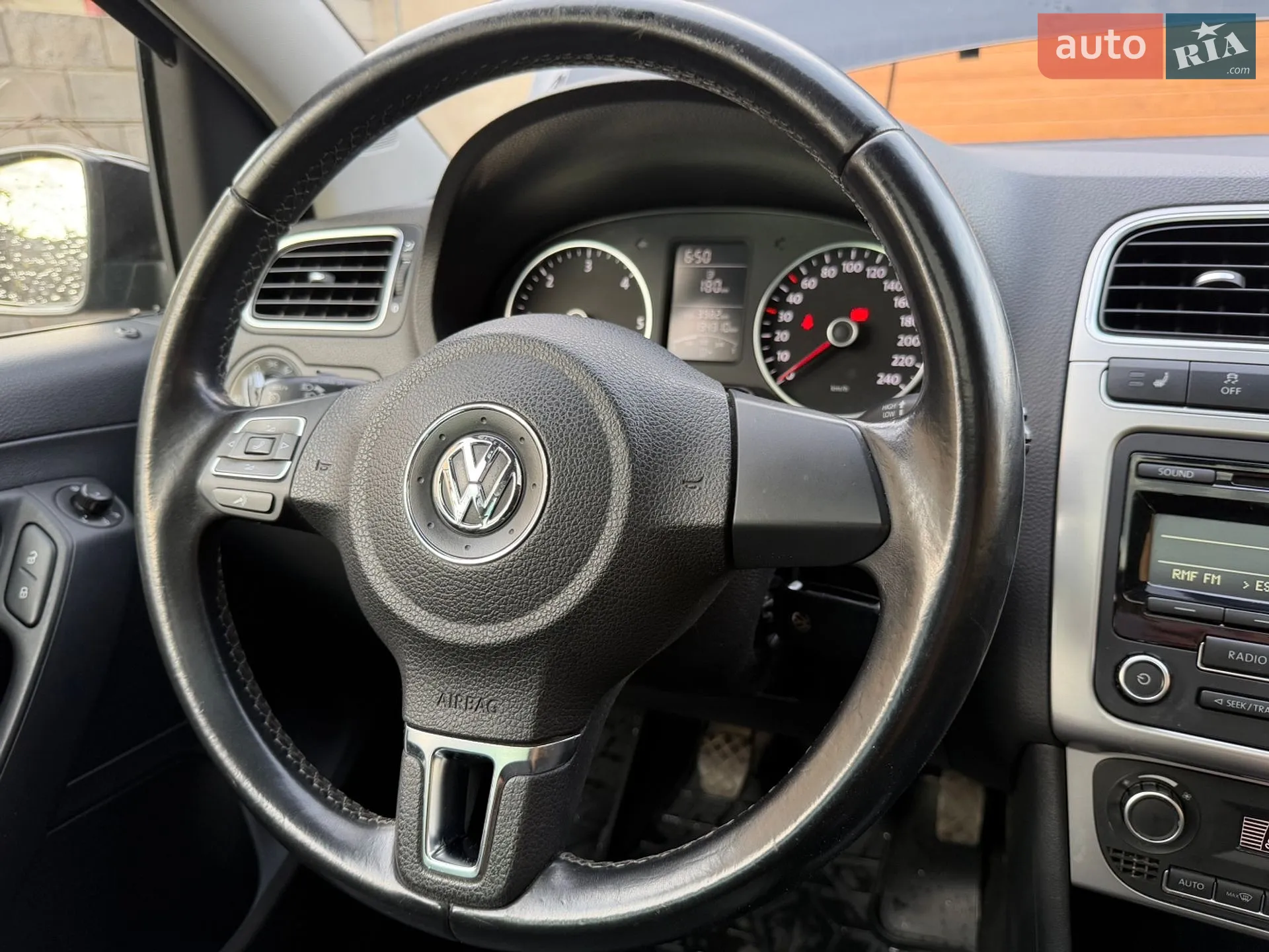 2013 Volkswagen Polo - мініатюра 32