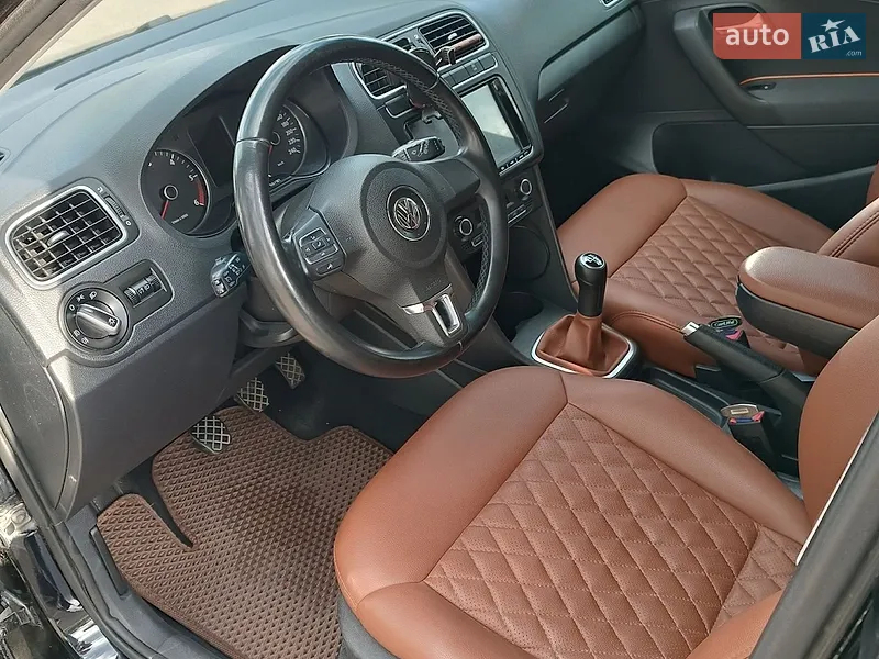 Volkswagen Polo 2011 VIN WVWZZZ6RZCY525536 фото оголошення 8 з 52