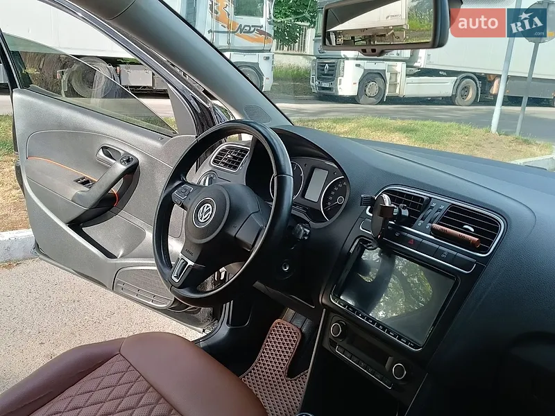 Volkswagen Polo 2011 VIN WVWZZZ6RZCY525536 фото оголошення 13 з 52