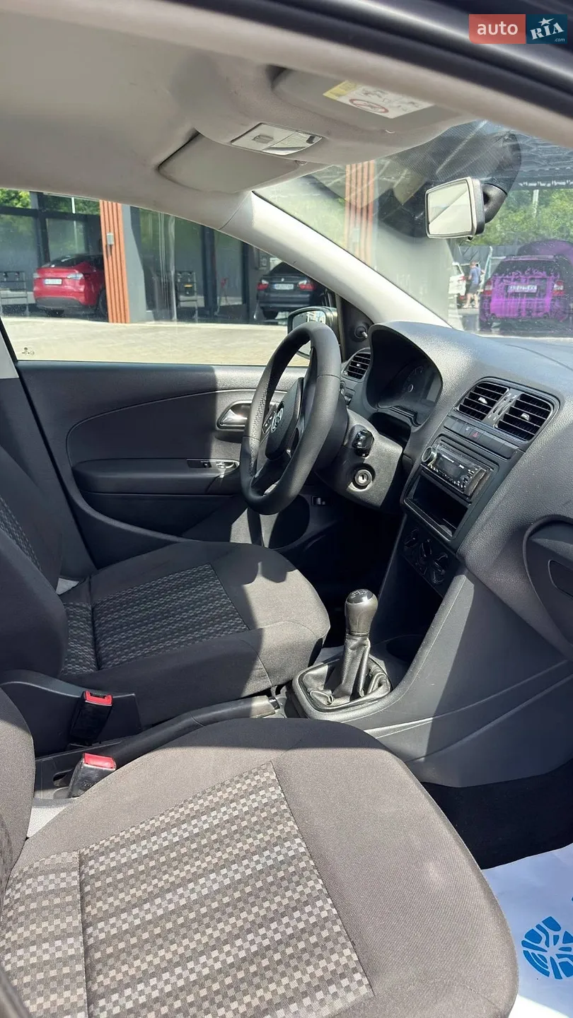 2015 Volkswagen Polo - мініатюра 16