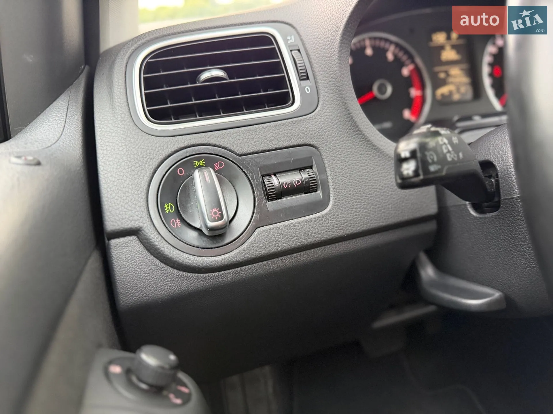2010 Volkswagen Polo - мініатюра 14