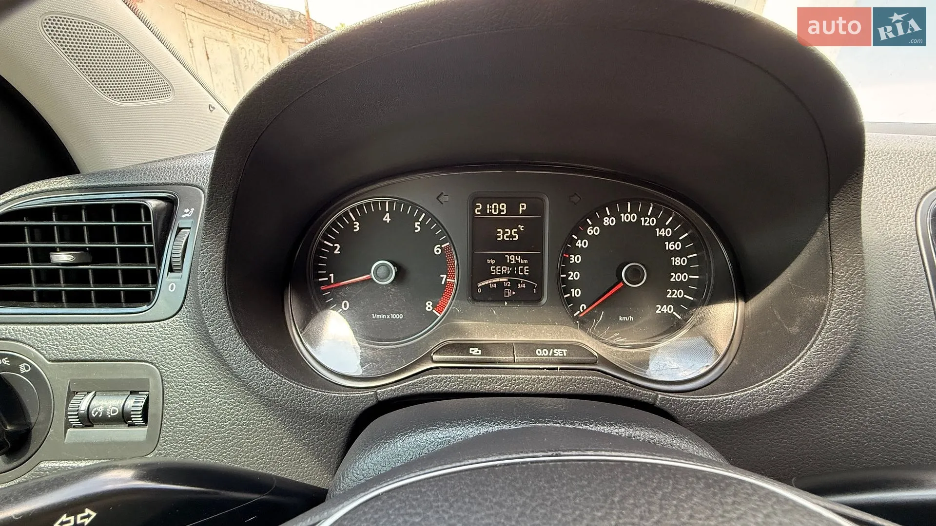 2010 Volkswagen Polo - мініатюра 15
