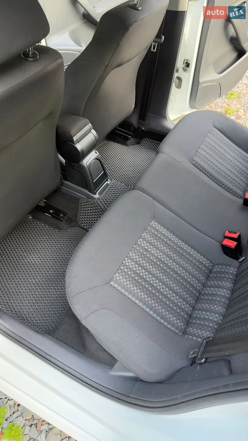 2015 Volkswagen Polo - мініатюра 20