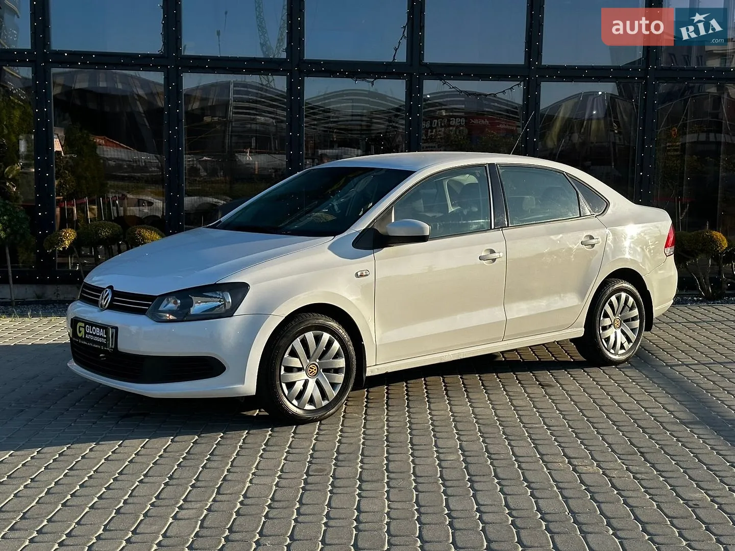 2011 Volkswagen Polo - мініатюра 2