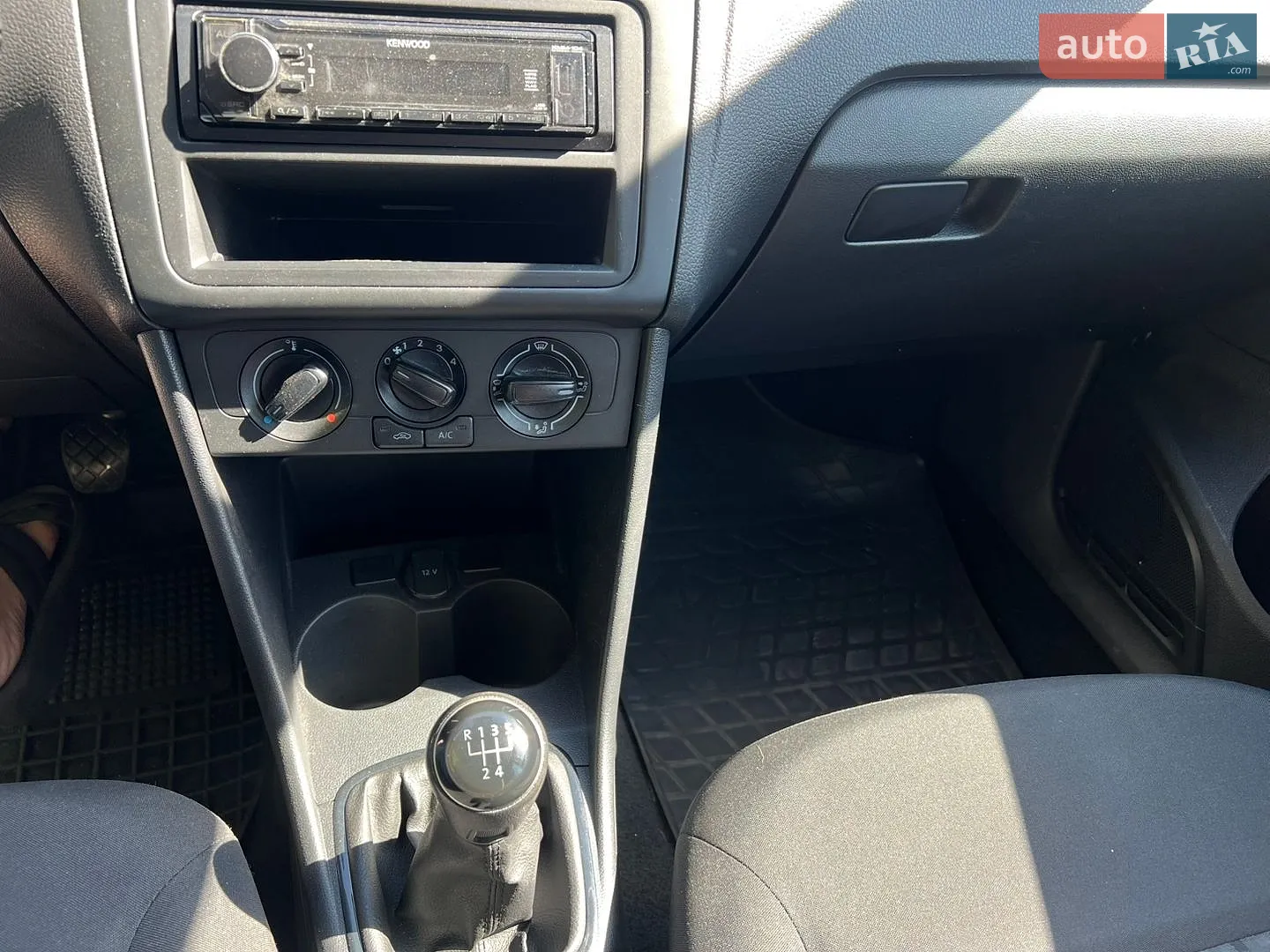 2018 Volkswagen Polo - мініатюра 14