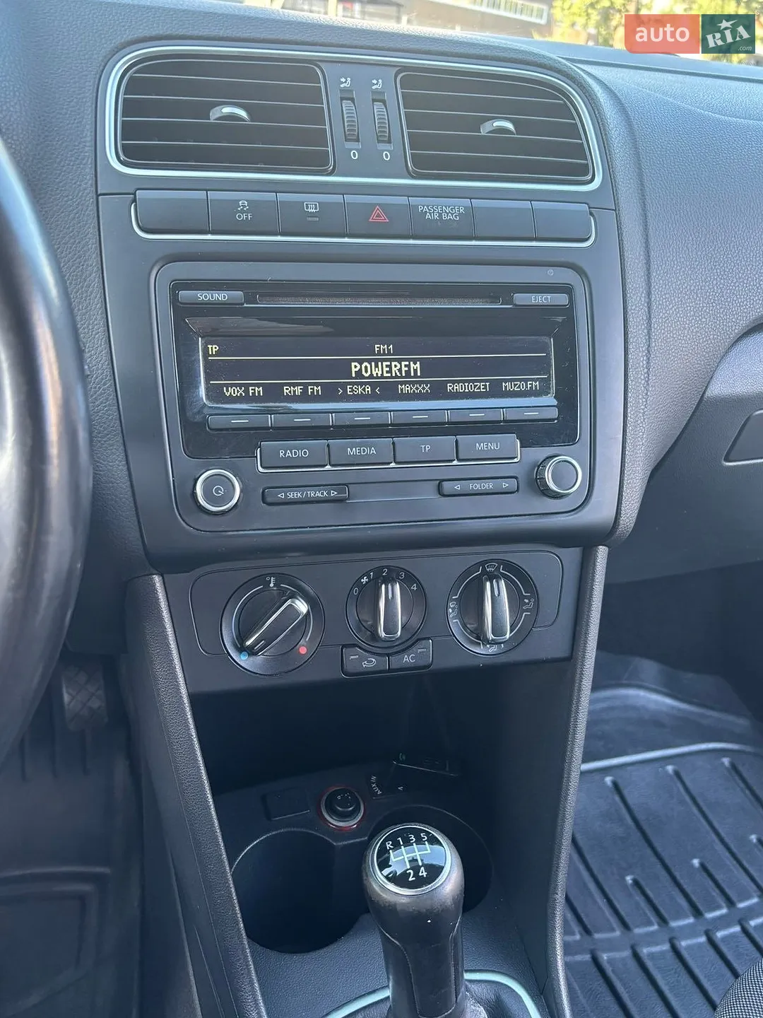 2011 Volkswagen Polo - мініатюра 15