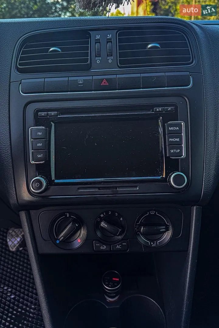 2013 Volkswagen Polo - мініатюра 9