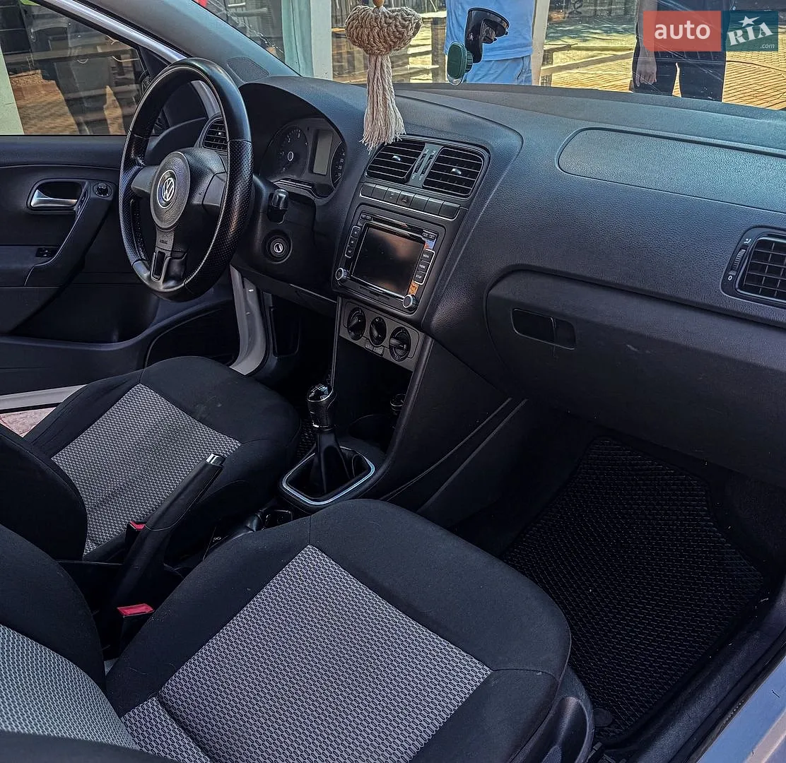 2013 Volkswagen Polo - мініатюра 13