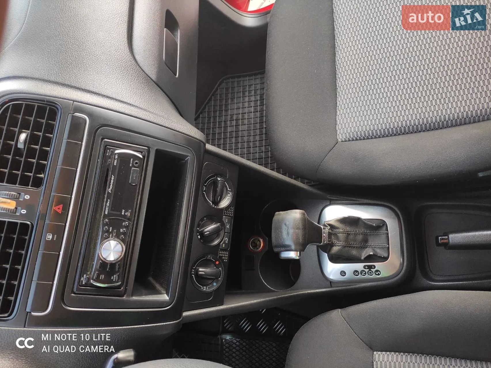 2010 Volkswagen Polo - мініатюра 8
