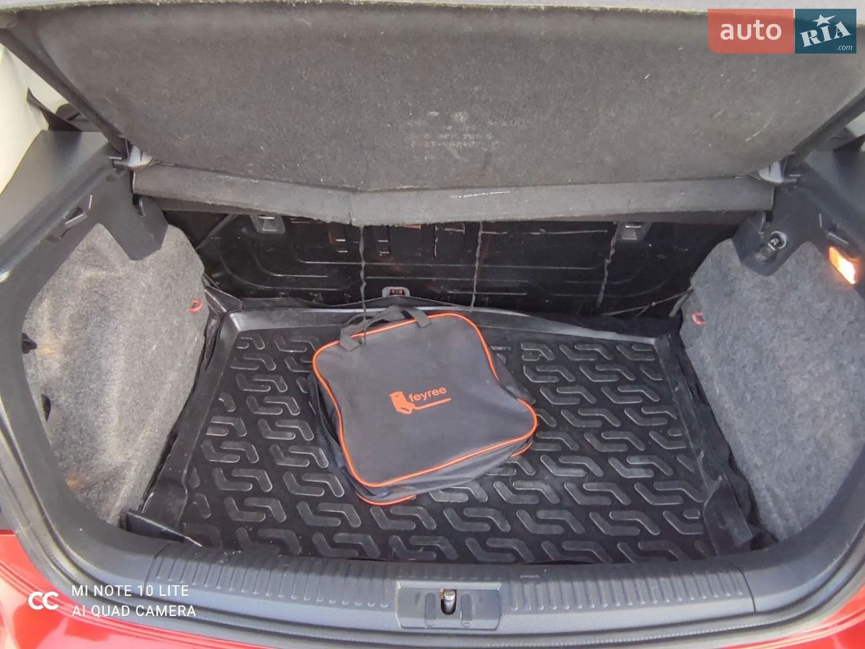 2010 Volkswagen Polo - мініатюра 26