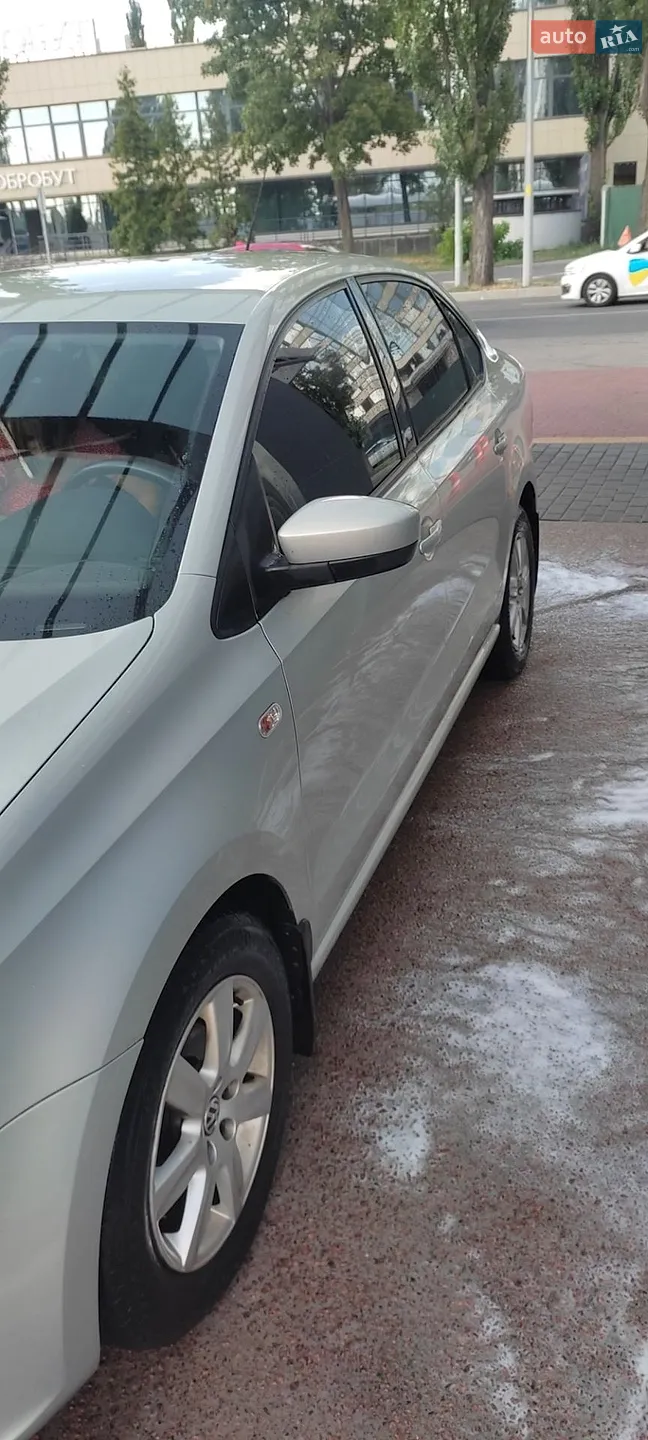 2011 Volkswagen Polo - мініатюра 4