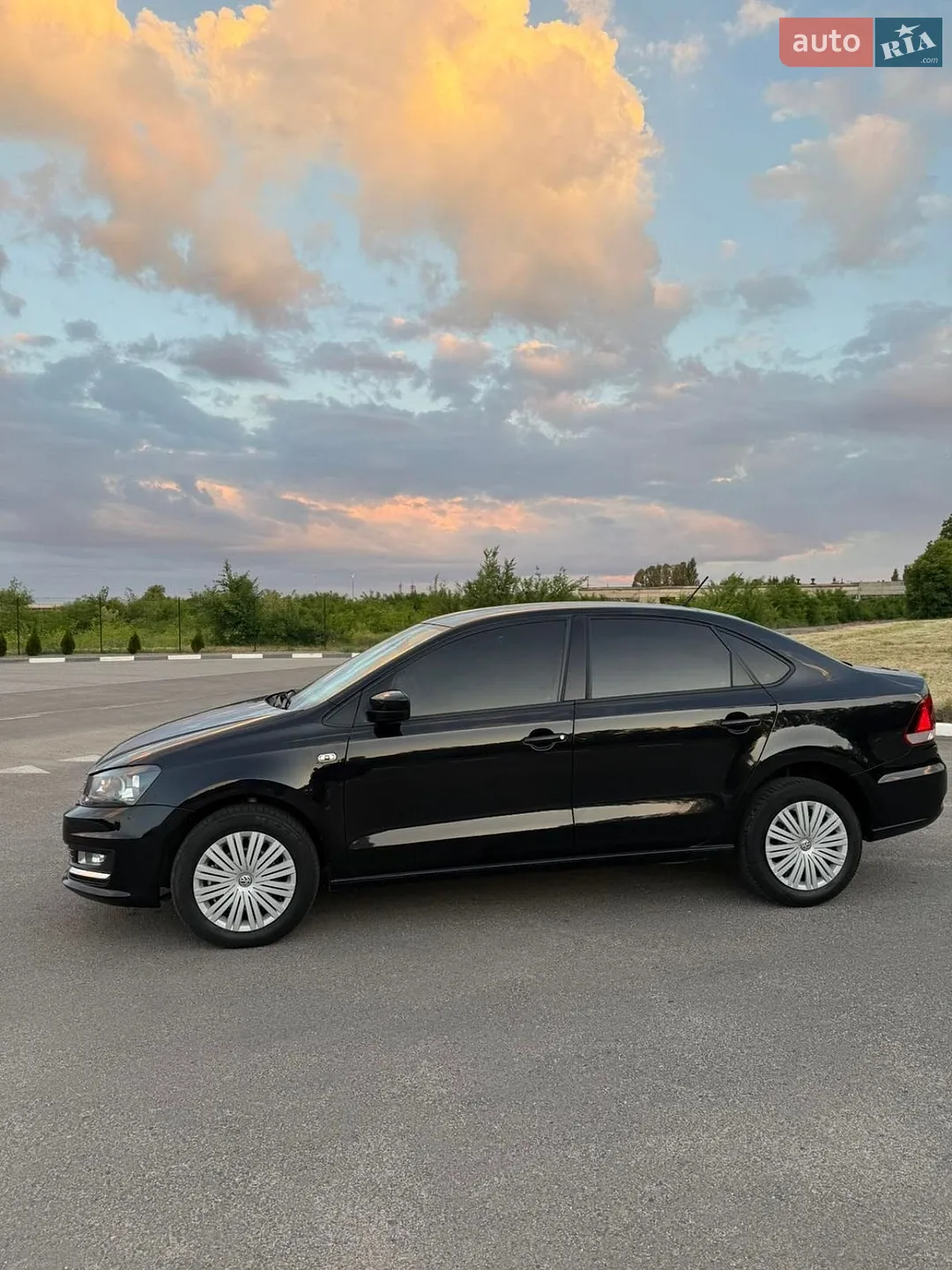 2017 Volkswagen Polo - мініатюра 2