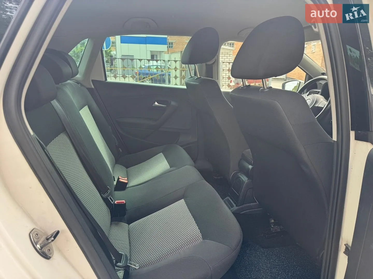 2011 Volkswagen Polo - мініатюра 26