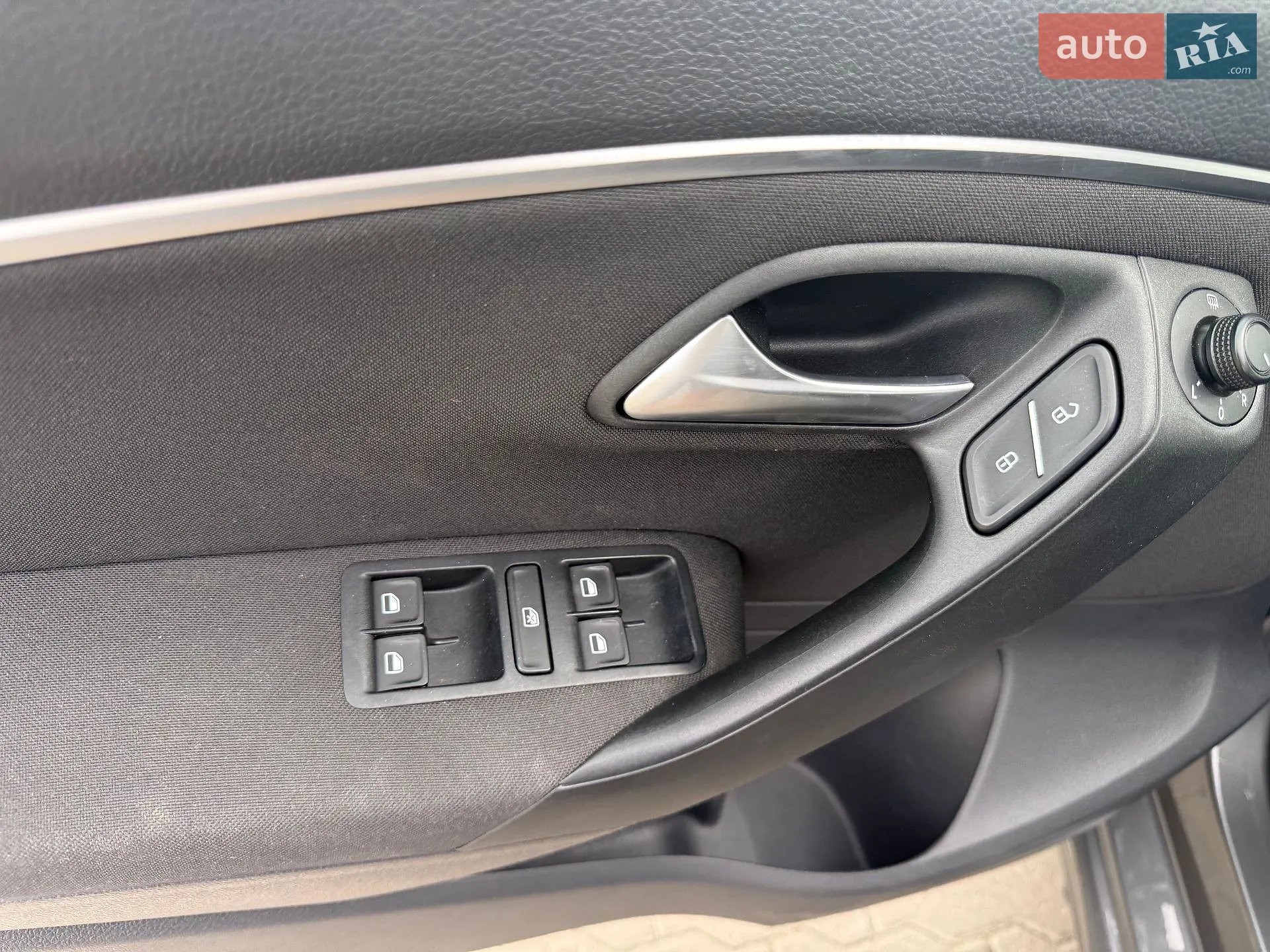 2015 Volkswagen Polo - мініатюра 33