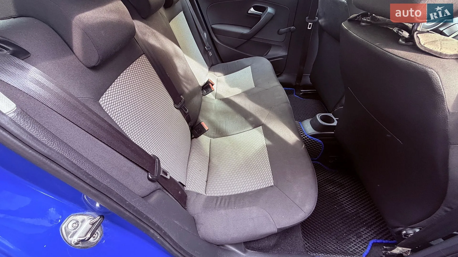2010 Volkswagen Polo - мініатюра 3