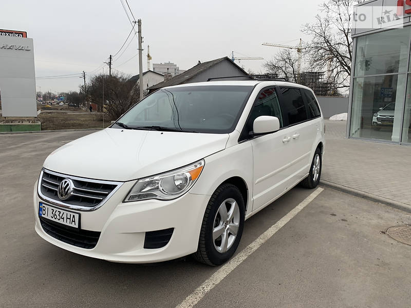 Volkswagen Routan 2010 Volkswagen Routan 2010