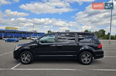 Мінівен Volkswagen Routan 2013 в Києві