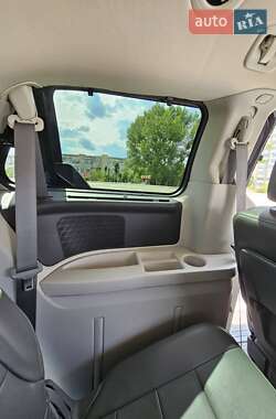Минивэн Volkswagen Routan 2013 в 