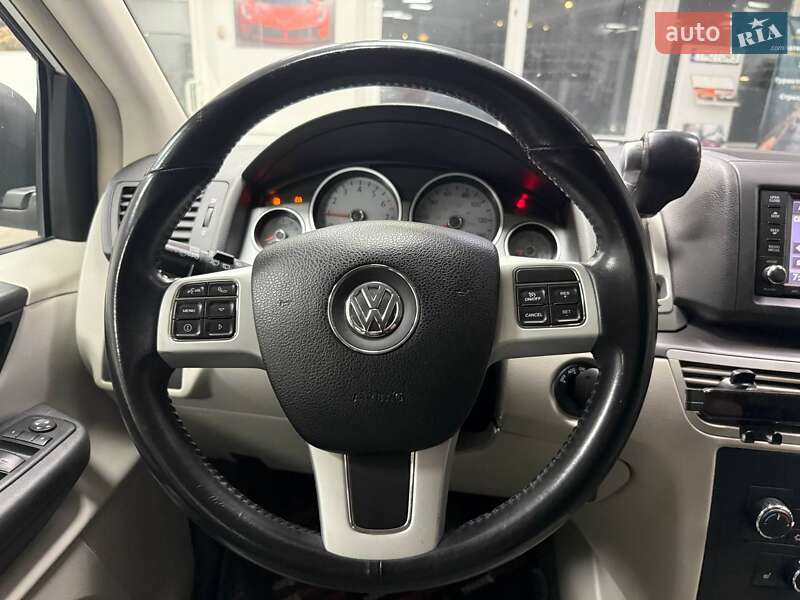 Мінівен Volkswagen Routan 2013 в Києві фото 22 Мінівен Volkswagen Routan 2013 в Києві
