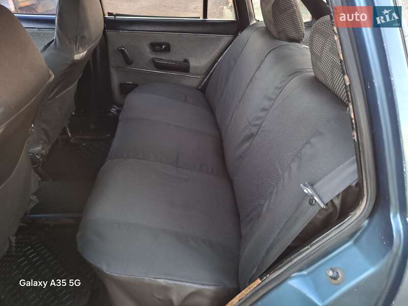 Седан Volkswagen Santana 1984 в Иваничах