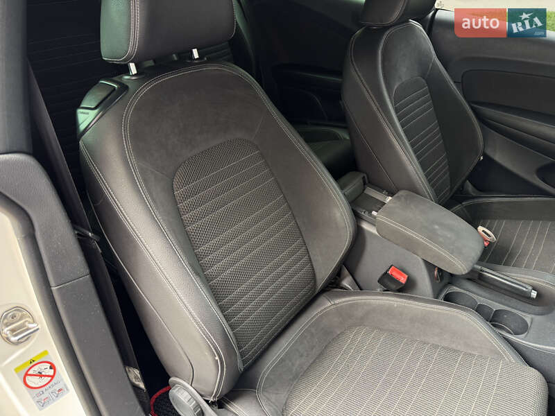 Хэтчбек Volkswagen Scirocco 2012 в Одессе