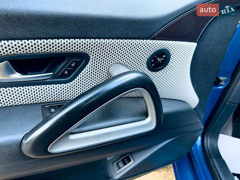 Хетчбек Volkswagen Scirocco 2008 в Запоріжжі