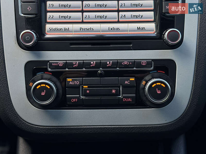 Хетчбек Volkswagen Scirocco 2010 в Ужгороді