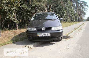 Минивэн Volkswagen Sharan 1996 в Киеве