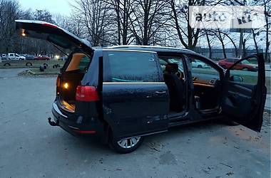 Минивэн Volkswagen Sharan 2013 в Киеве