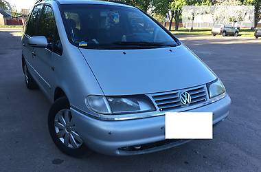 Мінівен Volkswagen Sharan 1999 в Житомирі