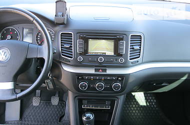 Минивэн Volkswagen Sharan 2013 в 