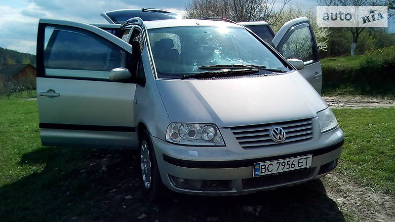 Минивэн Volkswagen Sharan 2001 в Бродах