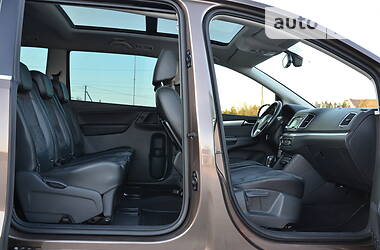 Мінівен Volkswagen Sharan 2011 в 