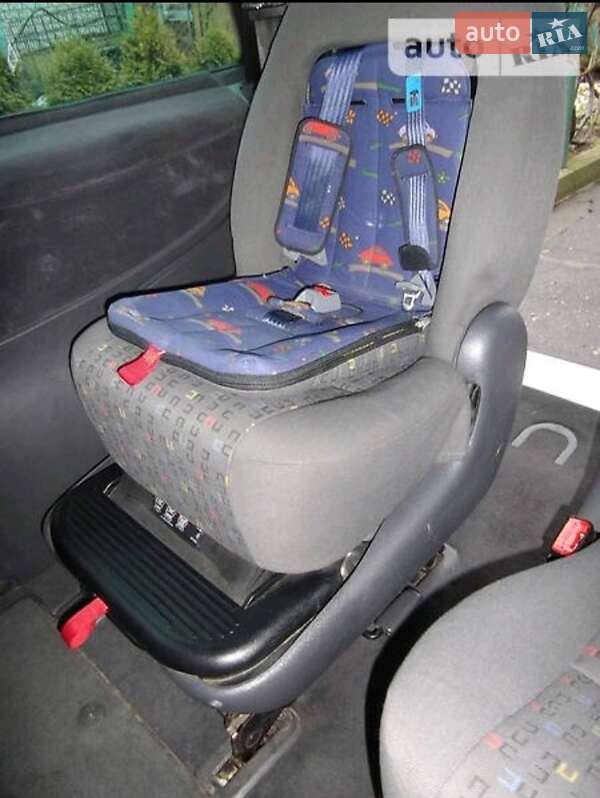 Минивэн Volkswagen Sharan 2001 в Киеве