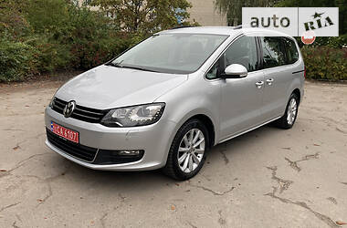 Минивэн Volkswagen Sharan 2010 в Луцке