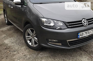 Минивэн Volkswagen Sharan 2012 в 