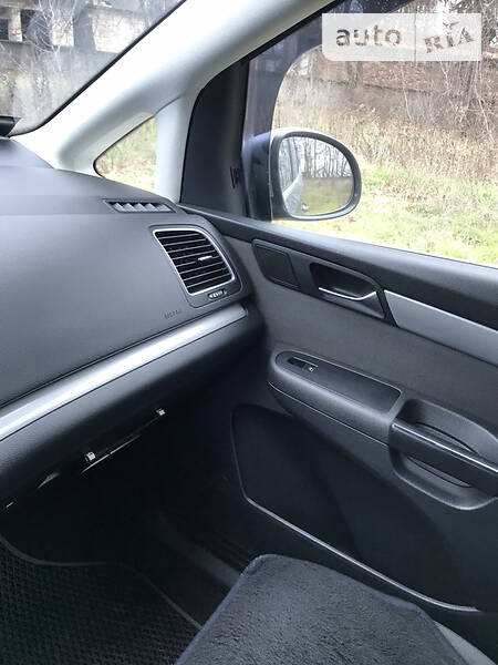 Мінівен Volkswagen Sharan 2012 в Бару