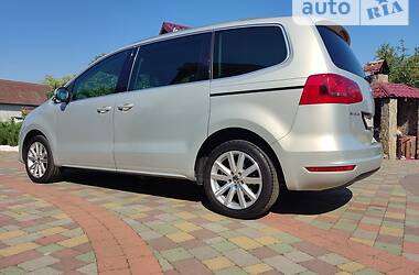 Универсал Volkswagen Sharan 2011 в Стрые