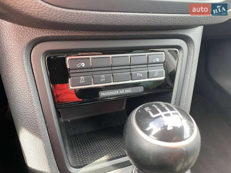 Минивэн Volkswagen Sharan 2011 в Гайсине