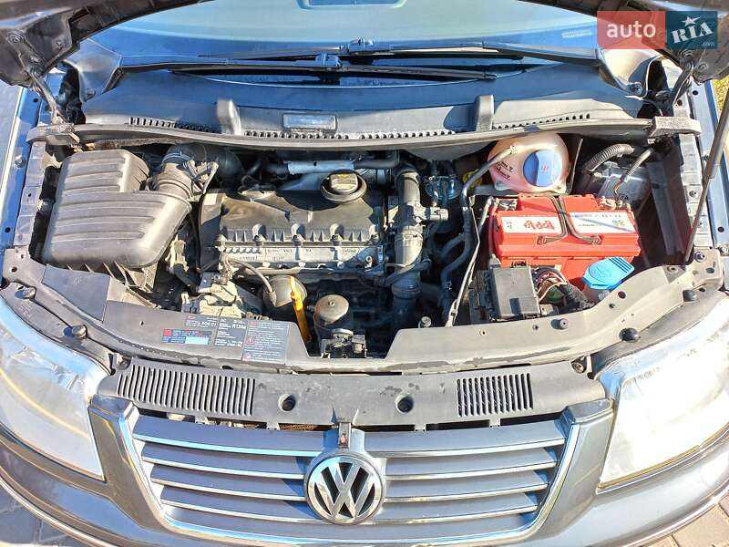 Минивэн Volkswagen Sharan 2005 в Трускавце