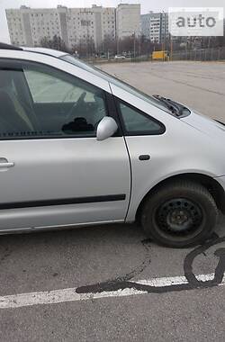 Минивэн Volkswagen Sharan 2003 в 