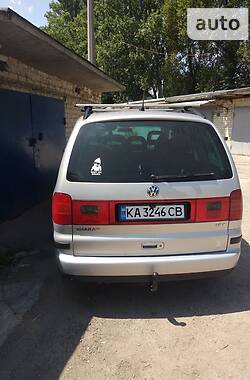 Минивэн Volkswagen Sharan 2003 в 