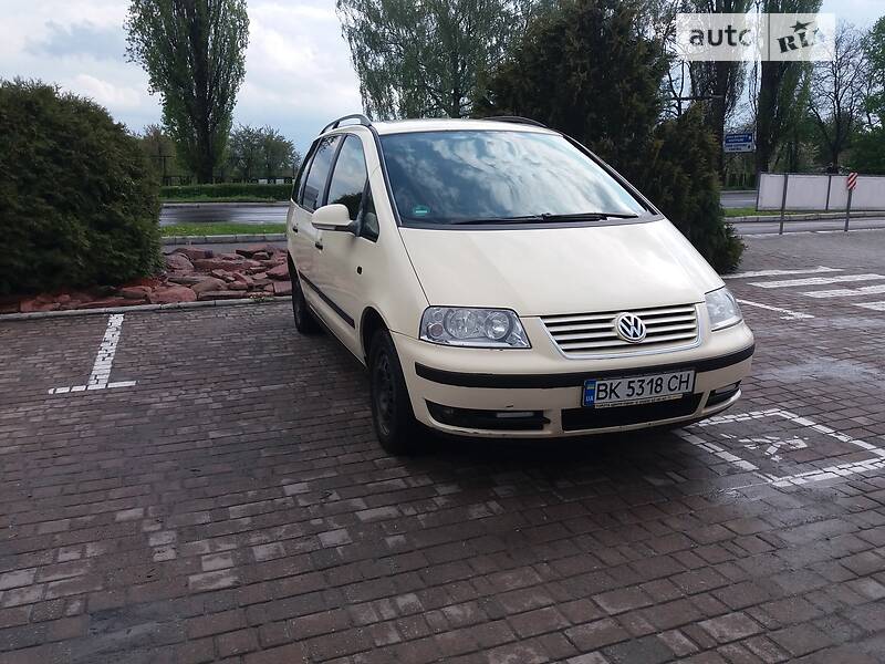 Універсал Volkswagen Sharan 2007 в Рівному